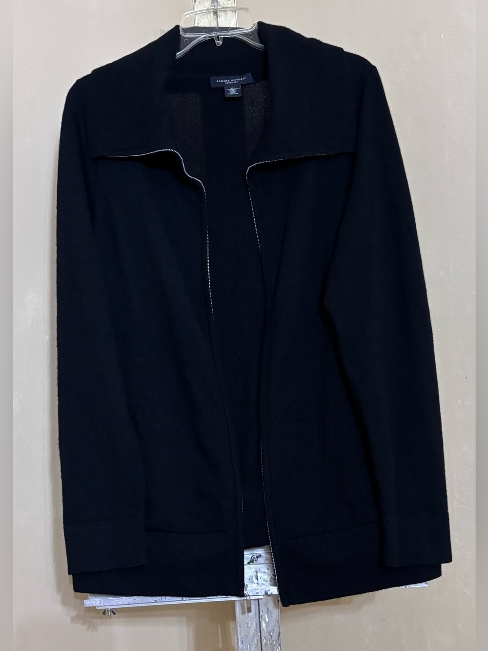 Banana Republic Black 100% Cashmere Full-Zip Sweater Sz XL - Picture 8 of 10